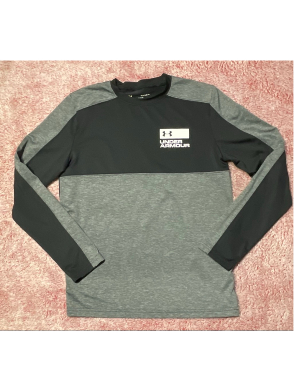 Boys Under Armour Long Sleeve Tee L Black Gray
